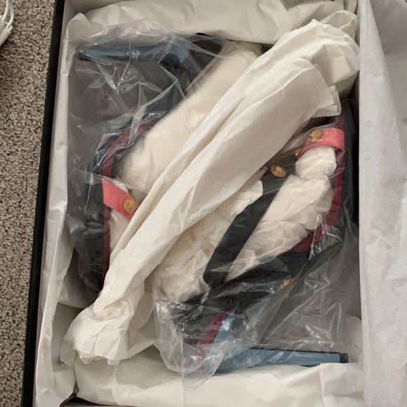 🔥VERSACE VERSACE VERSACE🔥 - Picture 7 of 10